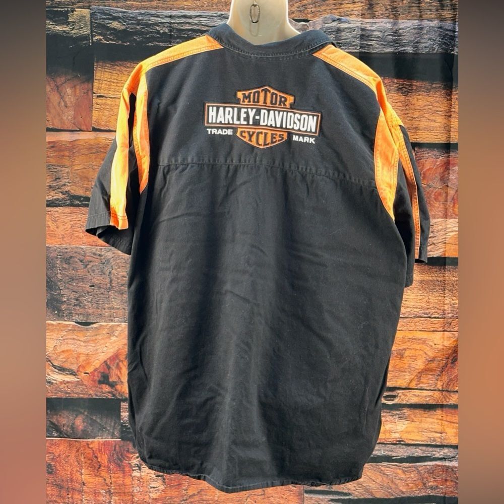 Harley-Davidson Black Shirt with Orange Shoulder Panels - Picture 4 of 7
